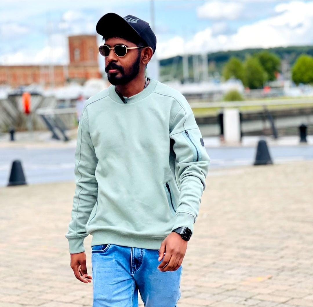 Healthcare Professional Matrimony Groom, customer reference - UK2024135689