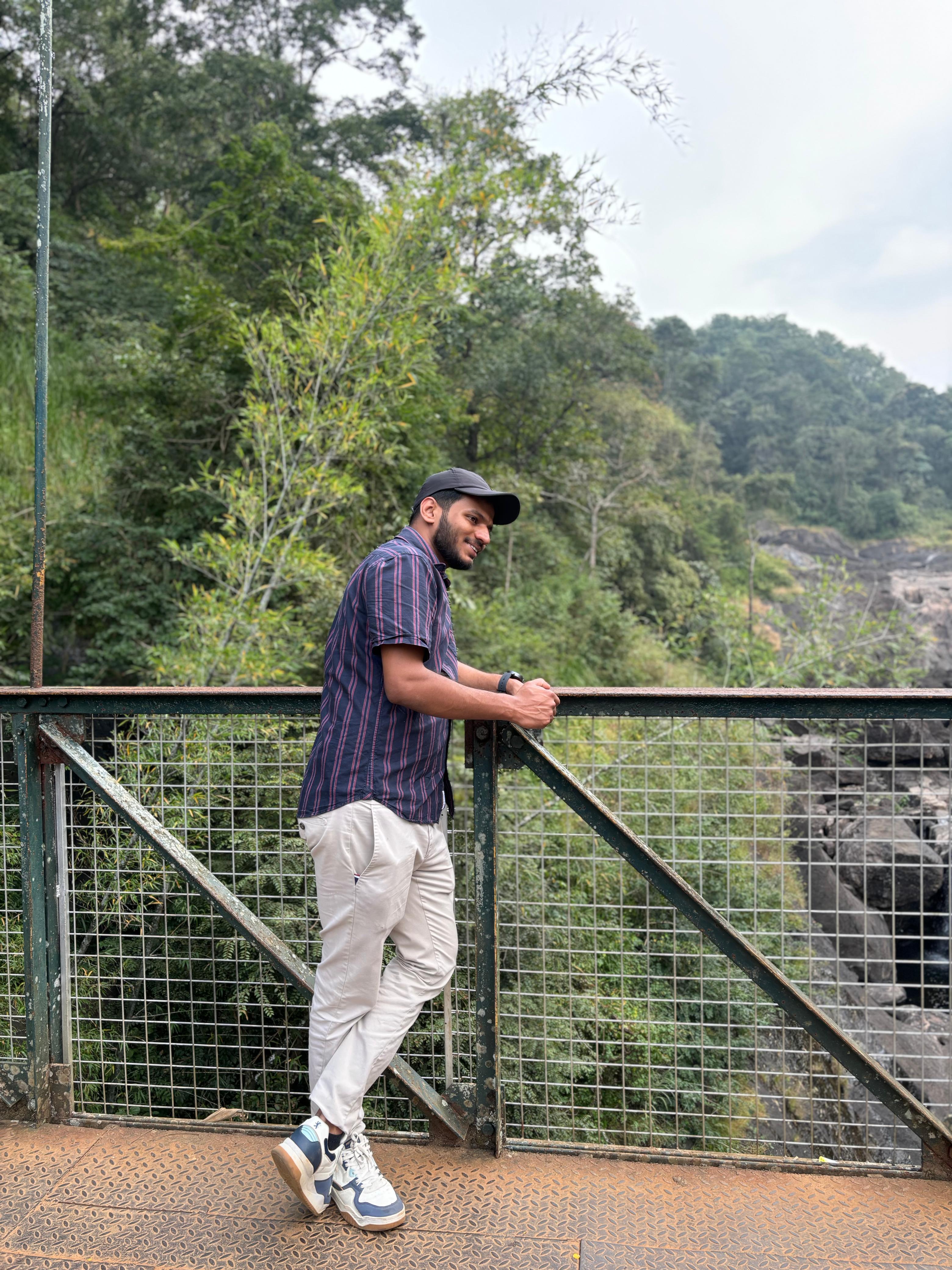 Sales Assistant Matrimony Groom, customer reference - UK2025168514