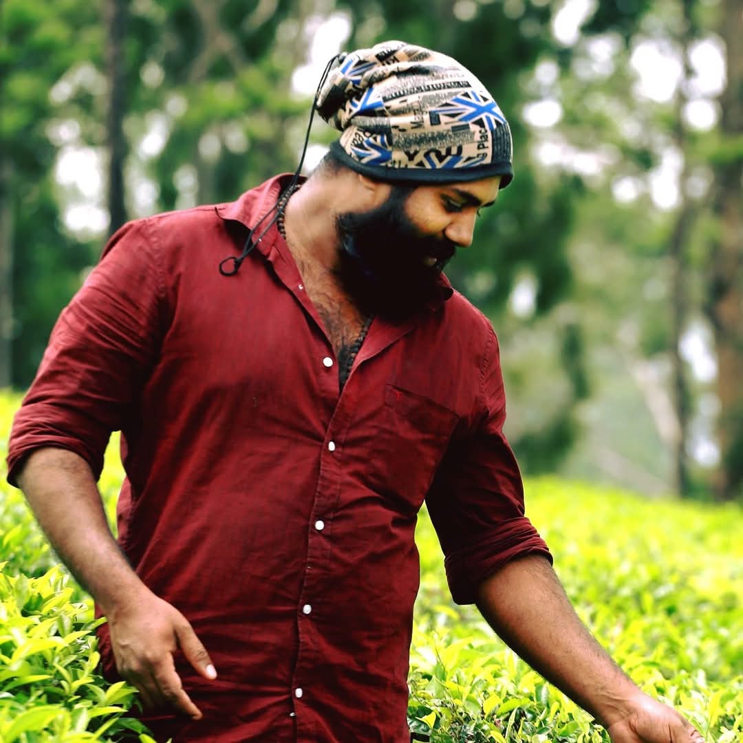 Operator Matrimony Groom, customer reference - UK2025485961